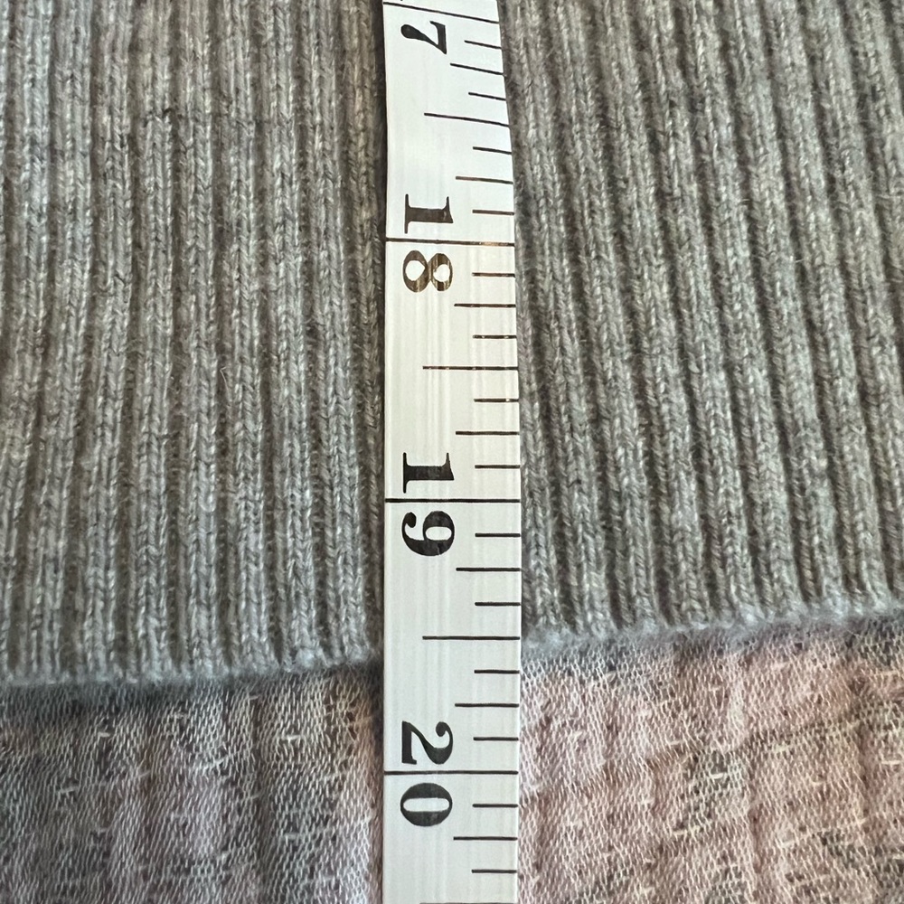 New J Crew Cashmere cropped V-neck cardigan sweater - Picture 5 of 6